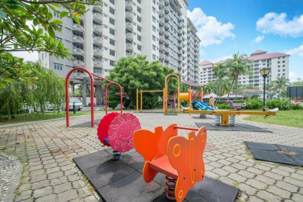 2 Bedroom Port Dickson Seaview Eksteriør billede